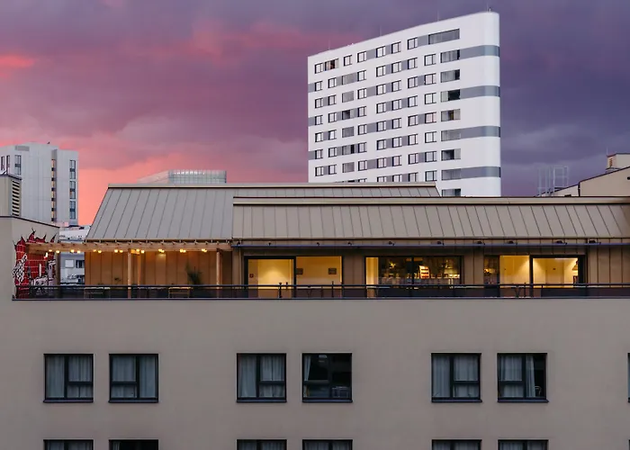 Schani Hauptbahnhof Hotel 4*